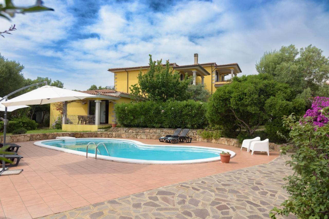 Residence Agrifoglio Monte Petrosu Exterior photo